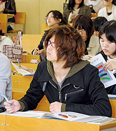 10:40 2限:色彩学