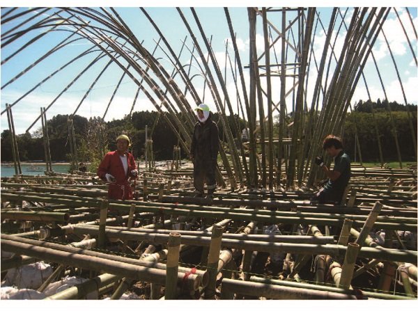 建設中の竹の会所