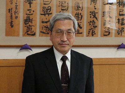 倉茂副学長