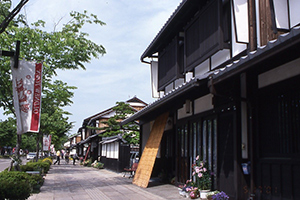Yume Kyobashi Castle Road